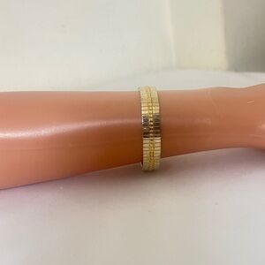 Liz Claiborne Square Stretch Bracelet OS